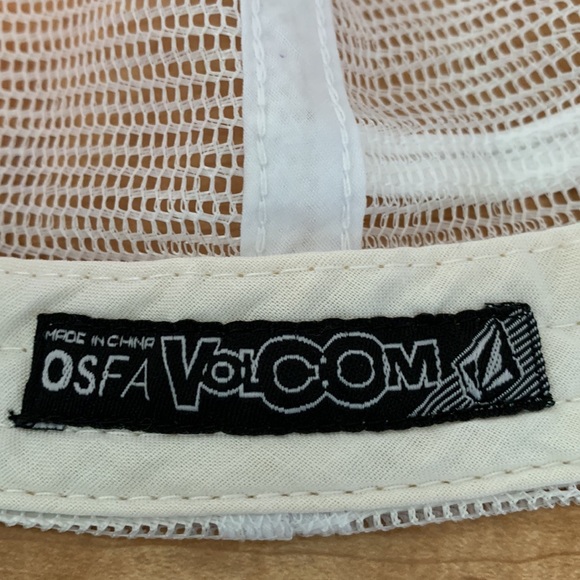 Volcom Cap - Picture 9 of 9